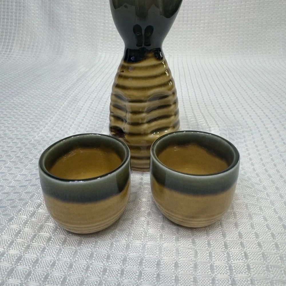 Oribe Green and Brown Sake Set 3 Piece - Picture 2 of 3